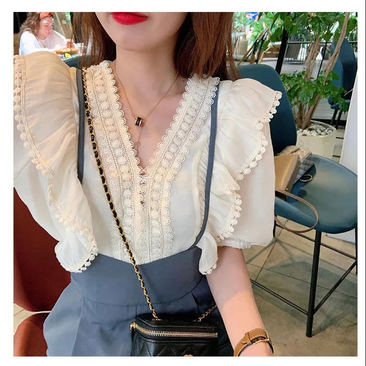 2026 Summer New Korean Style Short-Sleeved Shirt for Women with a Unique Design, Niche French Lace Blouse with a Super Fairy-Like and High-End Feel