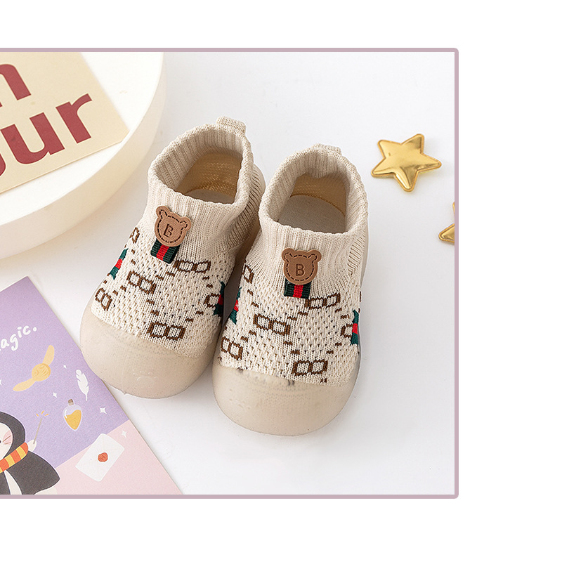 2024 primavera y otoño zapatos para bebés con suela suave antideslizante malla transpirable delgada zapatos de piso caseros zapatos de niños