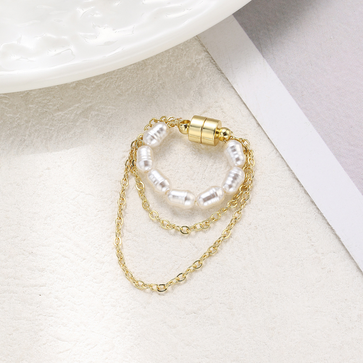 All Seasons Season Women's Gender 1 Piece Modern Style Geometric Imitation Pearl Iron Ear Cuffs