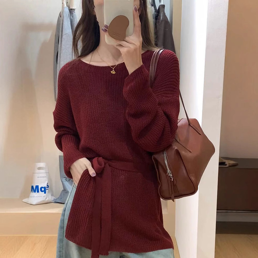 Retro burgundy autumn knitted sweater