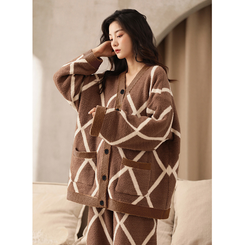 겨울 산호 양털 잠옷 여성 INS 따뜻한 기모 학생들을위한 두꺼운 홈 옷 세트