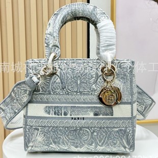 �羳���Q2025���¿��ٴ�������̽��μ�б��Ůʿ���������