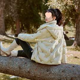 2025年羽绒服女短款时尚刺绣连帽小个子外套气质百搭可爱韩版女装