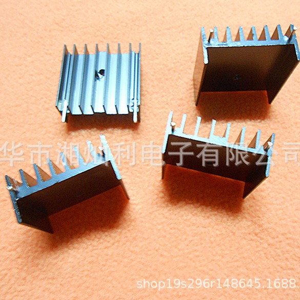 32*17*30黑色双针散热器 TO-3P大功率散热片 江苏杭州散热器厂