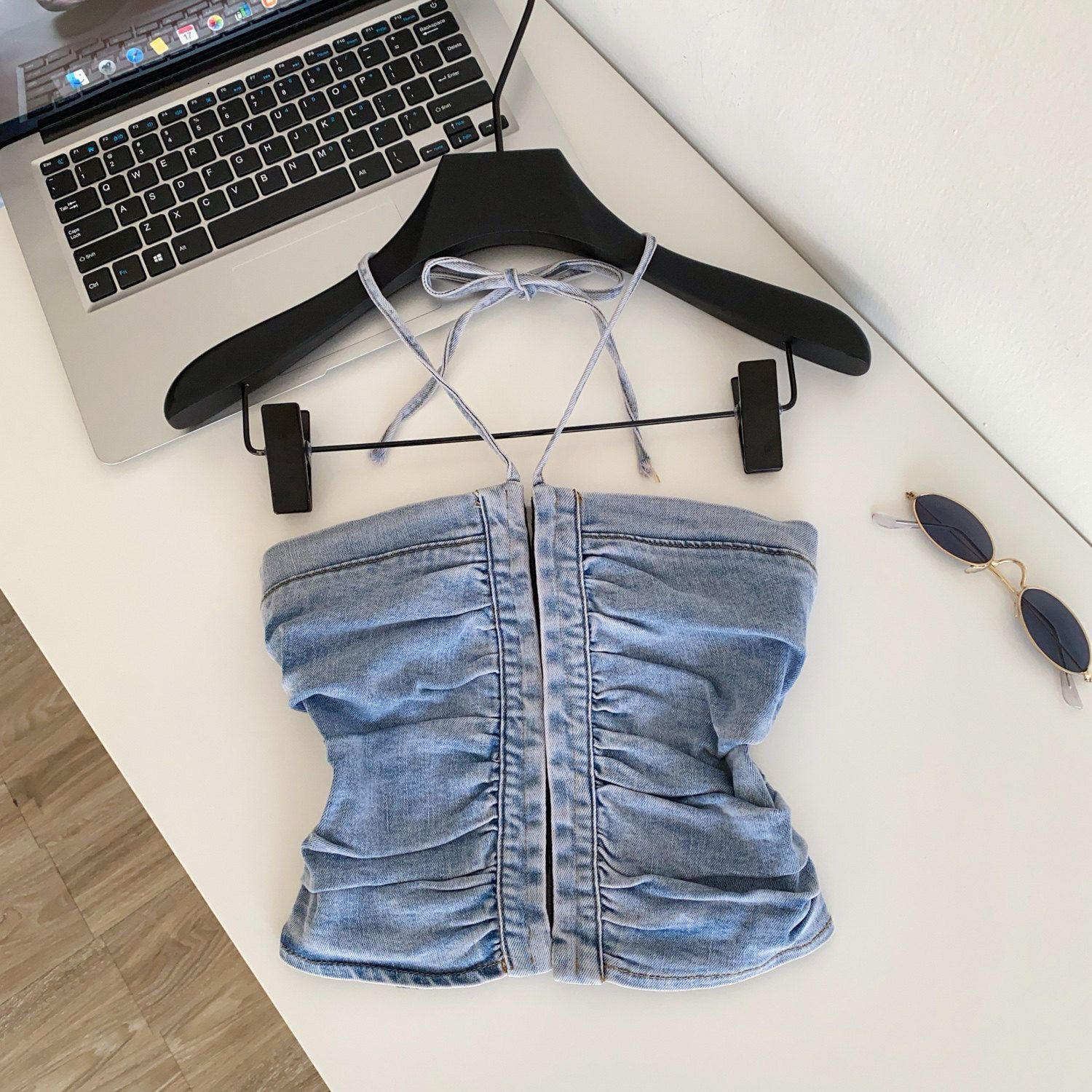 Girls' halter neck strapless bra top, 2026 summer new style, subtly pleated zipper, slim fit, solid color denim top
