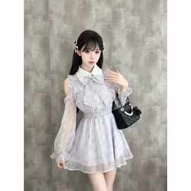 2025秋冬季甜美少女千金温柔风收腰露肩长袖紫色印花连衣裙女潮