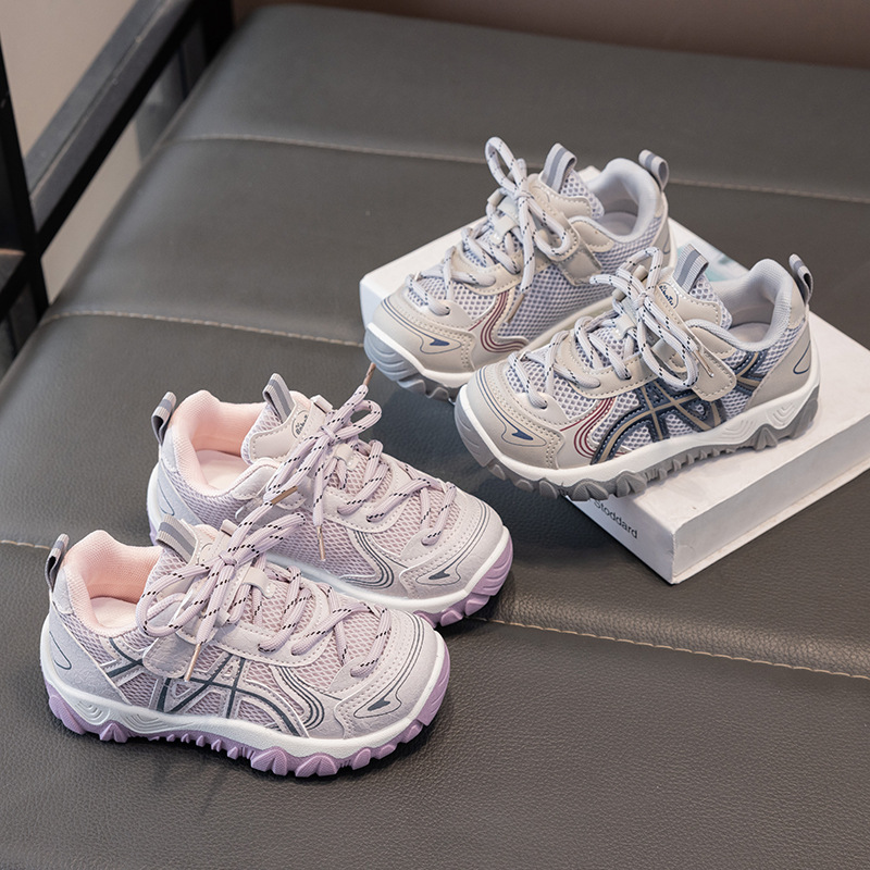 Zapatos casuales transpirables de malla para niñas 2026 verano nuevos zapatos de skate de moda para niños zapatos deportivos para correr