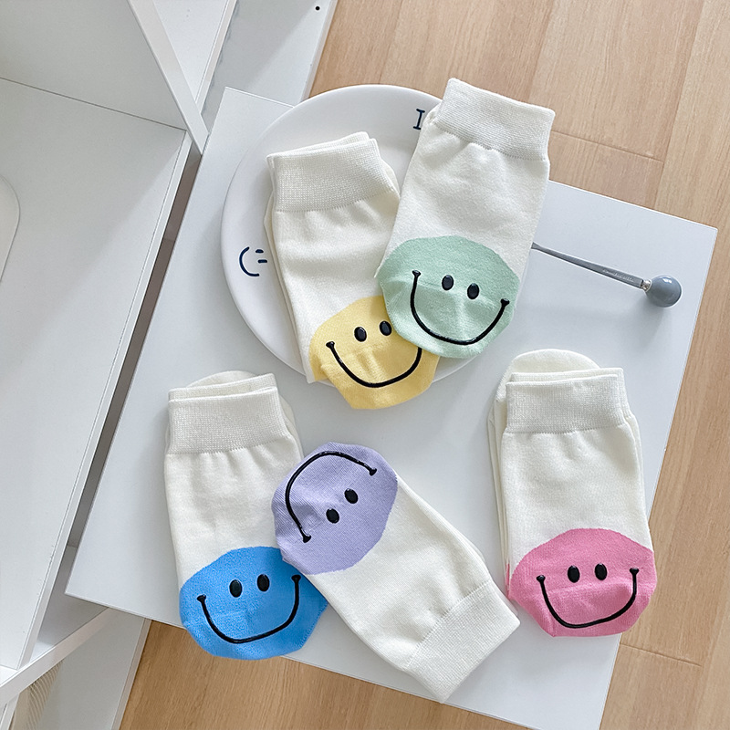 Calcetines de algodón para mujeres de verano delgado talón encantador color sonriente calcetines sin hueso Zhu