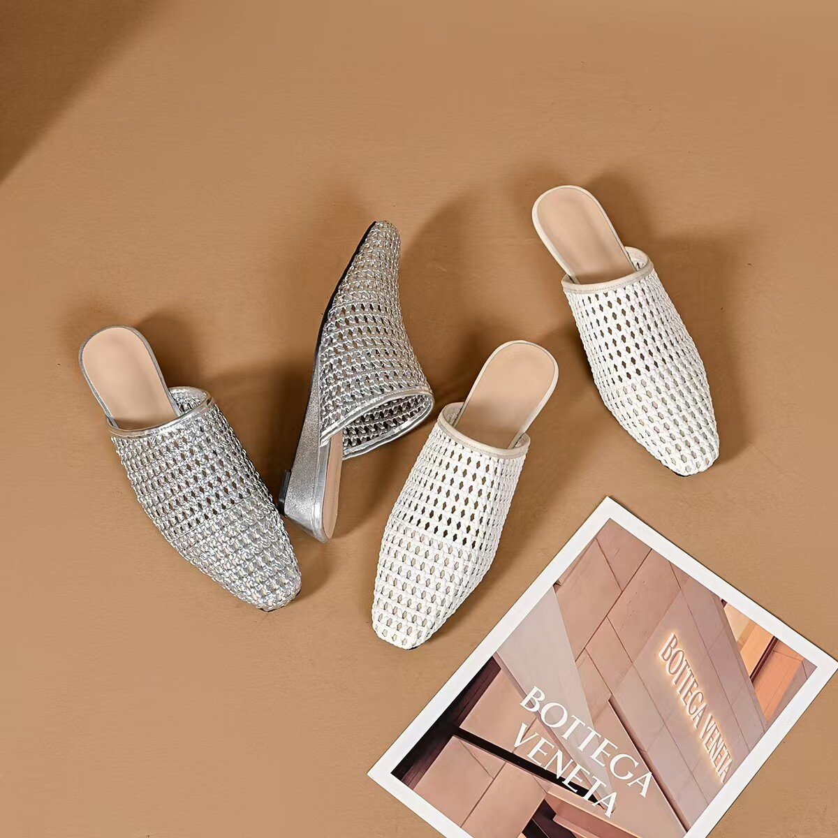 Dép sandal nữ da mềm mũi tròn quai chữ V đế bệt chống trượt — màu trắng ngà chi tiết 9