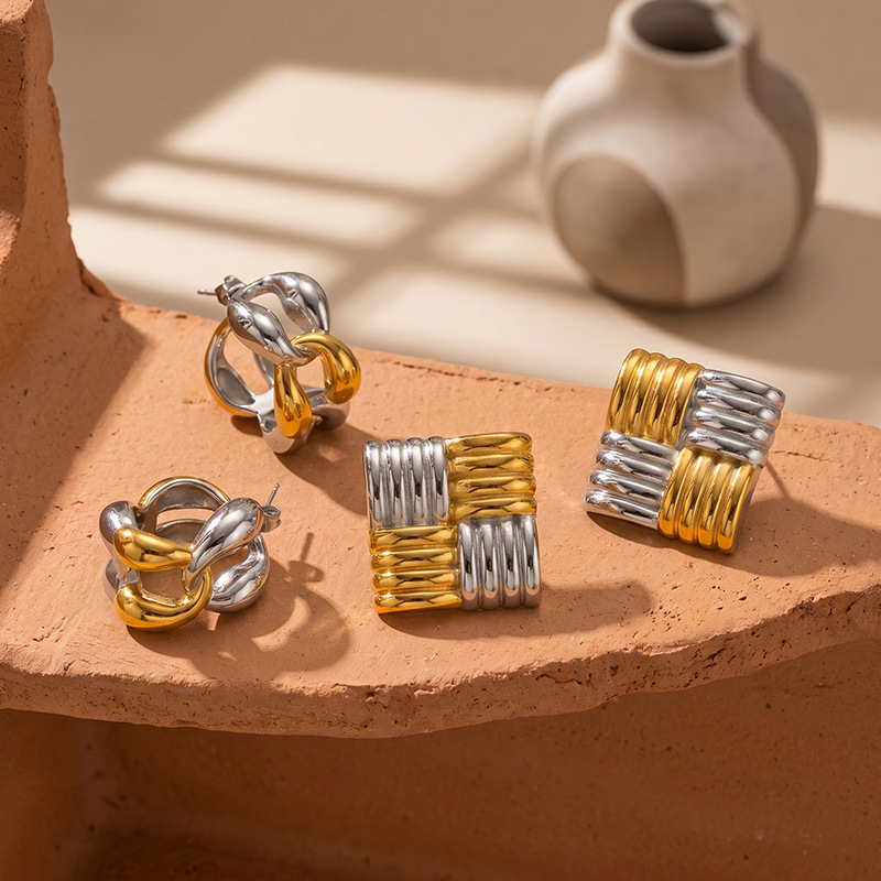 TENA Europa y los Estados Unidos transfronterizos inswind diseño de geometría de acero inoxidable pendientes a rayas cuadradas lujosas de alta calidad para mujeres