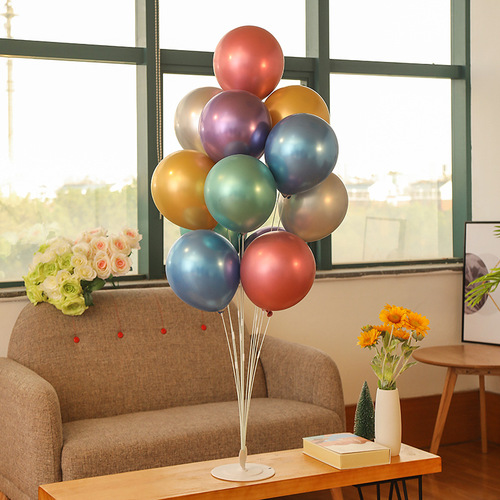 Balloon Stand Outdoor Picnic Supplies Essential Table Set Floating Decor for Couples' Birthday and Social Media Popularity