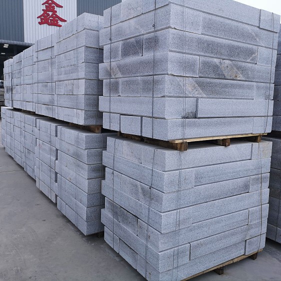 50 Thick Fire Polished Stone Granite Curb Stone Cheap Sesame Gray Fire Polished Plate Wulianhua Lychee