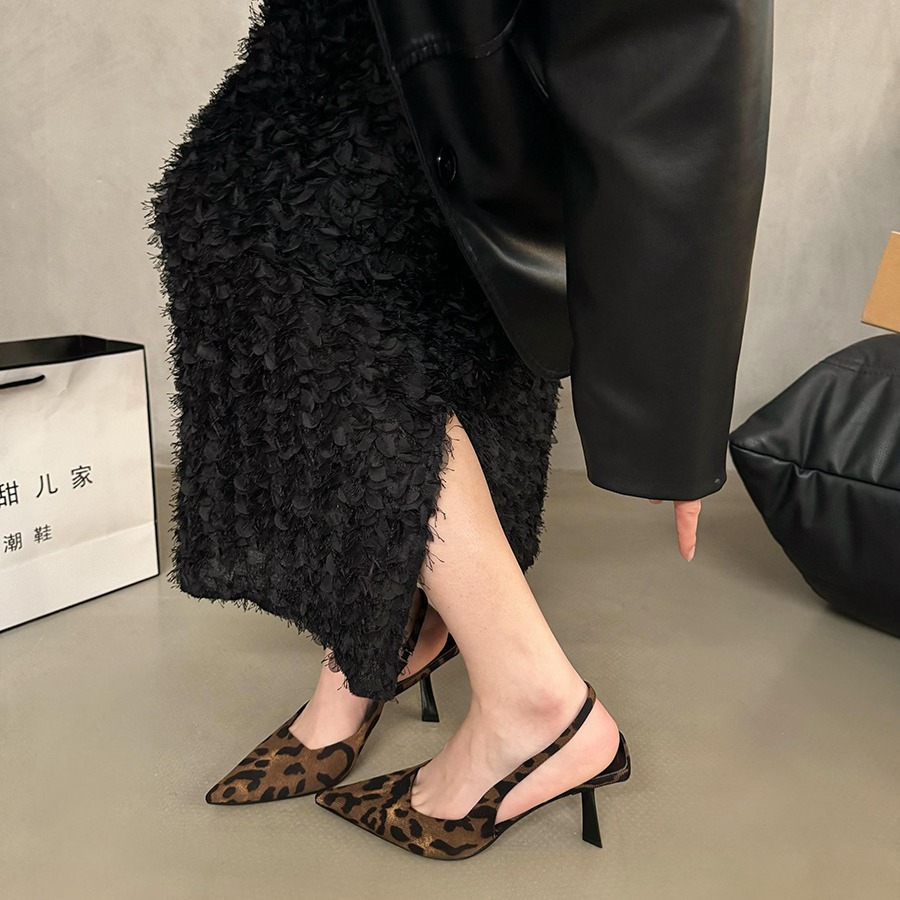 Nicho francés de alta gama, sandalias plateadas de baotou, zapatos femeninos, primavera y verano 2024, temperamento de celebridades, tacones altos, zapatos individuales