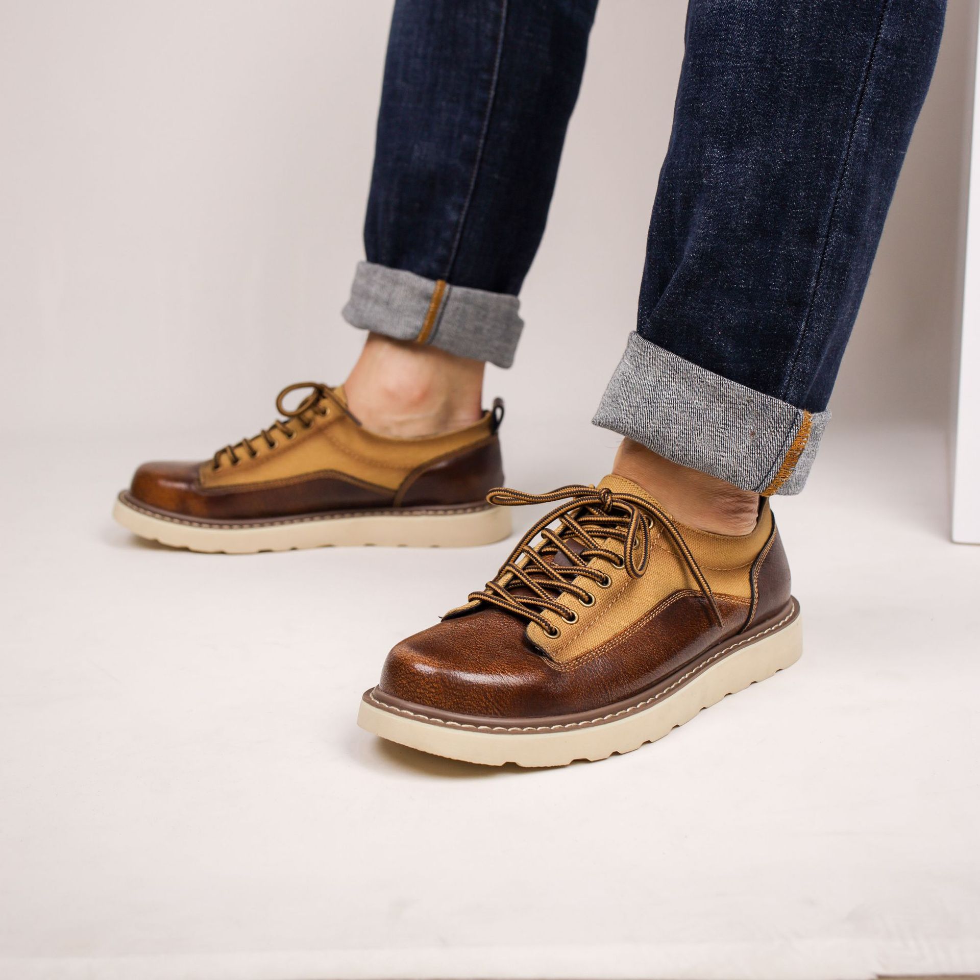 Zapatos masculinos transfronterizos de gran tamaño nuevos zapatos de herramientas retro zapatos de cuero casual al aire libre estadounidenses zapatos de cuero Martin zapatos de cuero de cabeza grande zapatos masculinos