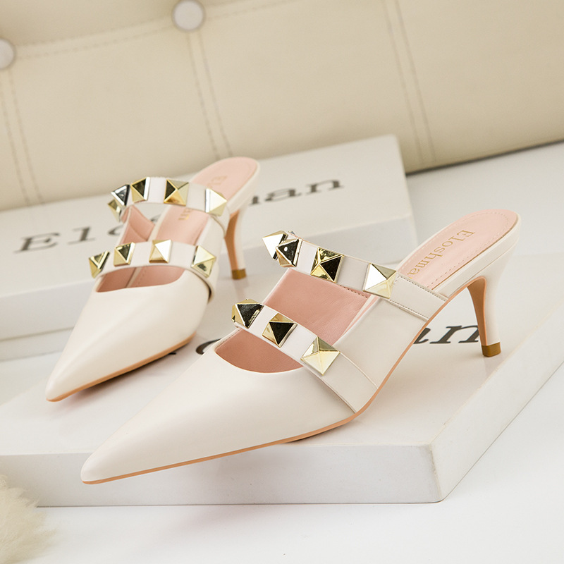 869-2 the European and American wind sexy high-heeled shoes lighter tines nightclub show thin rivets hollow out sandals women Roman style