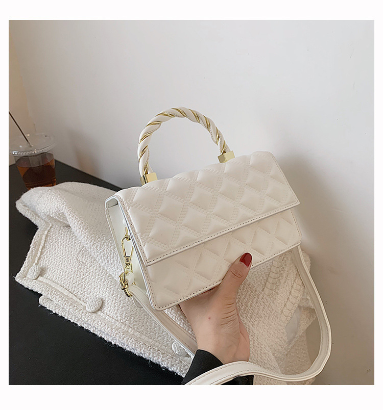 2021 New Textured Western Style Women's Bag Fashionable Rhombus Chain Bag Simple Embroidered Line Shoulder Bag Bag Crossbody Small Square Bag display picture 19