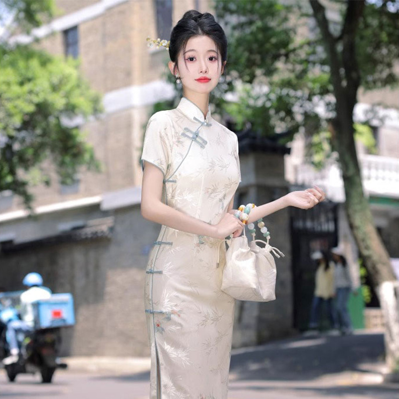 新しい中国風の古代スタイルのヘアピン女性のためのマグノリアの花のヘアピンタッセルステップロッカー 2025 新しい中国風のチャイナドレスのヘアピン頭飾り|undefined