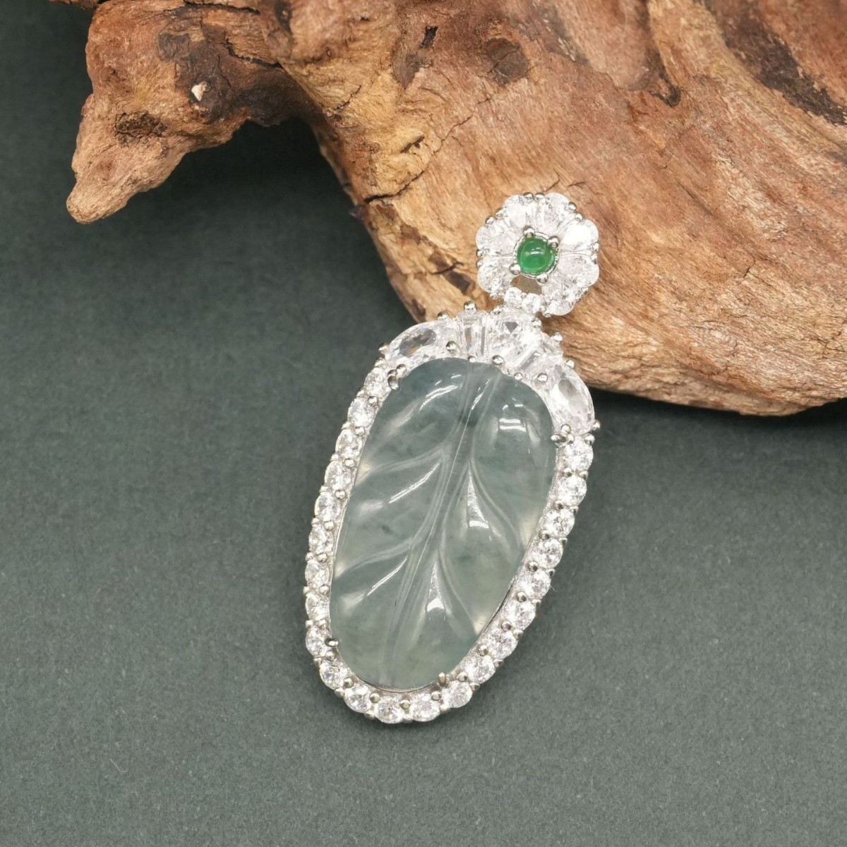 天然缅甸翡翠A货新中式树叶吊坠多样性发其一9149冰种|ru