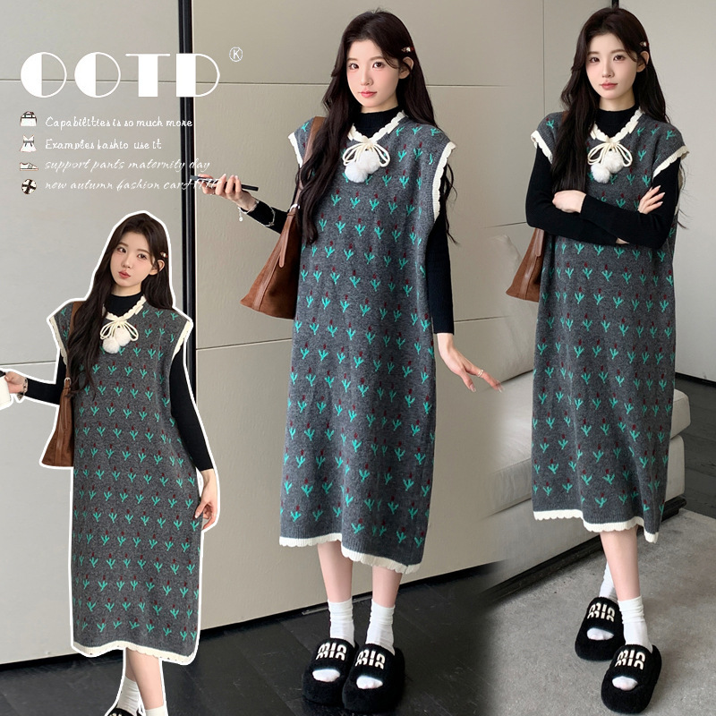 Maternity Wear 2025 Autumn and Winter New Korean Style Fashionable Fur Ball Jacquard Vest Skirt + Bottoming Knitted Sweater Suit Maternity Wear 2025 Autumn and Winter New Korean Style Fashionable Fur Ball Jacquard Vest Skirt + Bottoming Knitted Sweater Suit