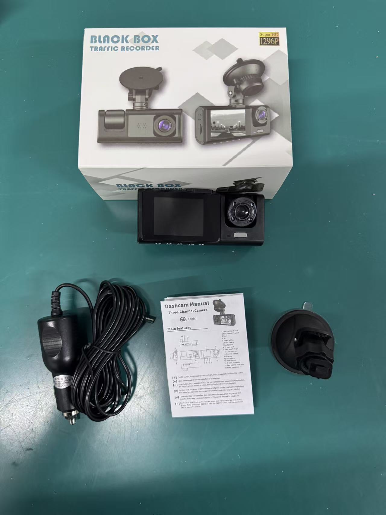 C309 Three-Lens Wifi Dash Cam with Automatic Collision Recording, Dual-Chamber Video Recording for Both Inside and Outside the Car