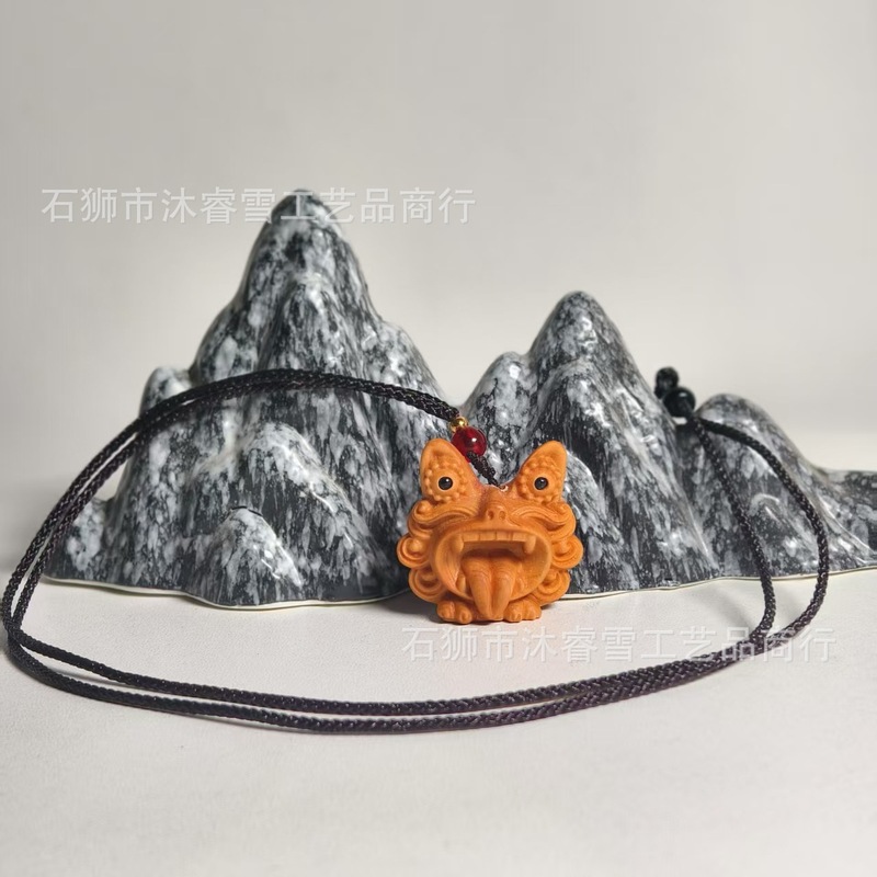 クスノキの木彫り雲南タイル猫ペンダントかわいいタイル猫工芸品景勝地ギフトバッグ車のカップルペンダント|undefined