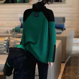 绿色高领坑条毛衣女洋气设计感拼接打底针织衫2023秋冬新款显瘦潮