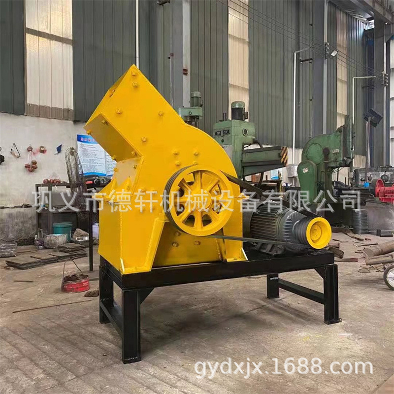 Mobile construction waste grinder building demolition material cement block masonry brick aerated block pebble crusher Mobile construction waste grinder building demolition material cement block masonry brick aerated block pebble crusher