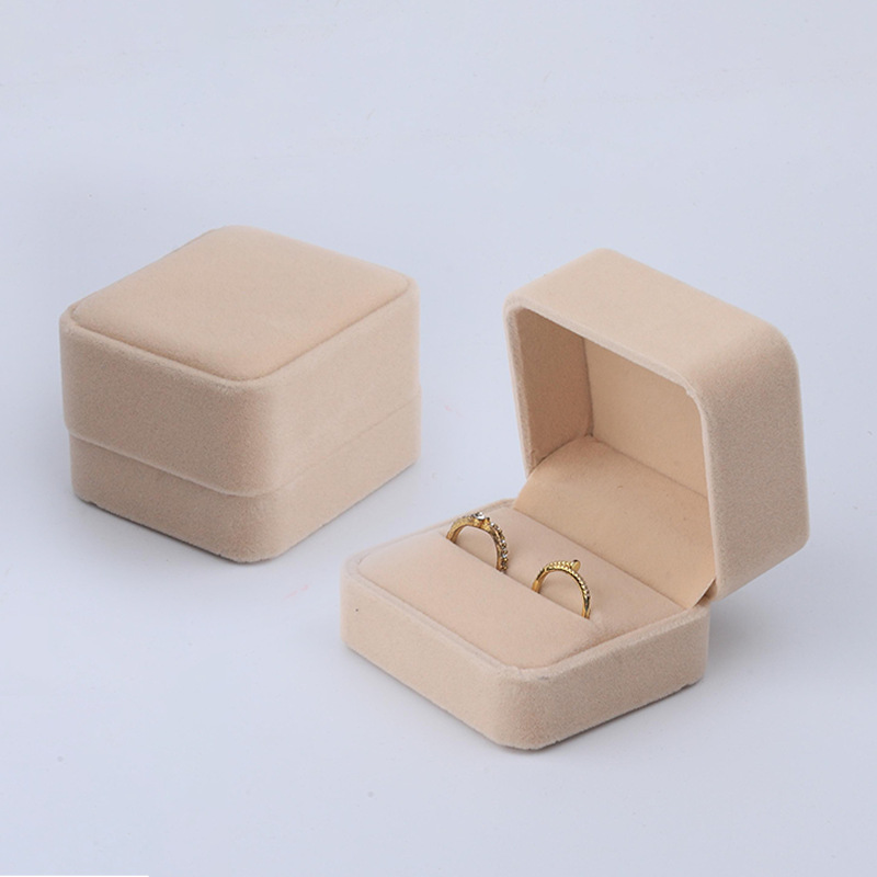 Fuente fábrica venta directa franela joyería caja de embalaje collar pendientes caja de anillo pulsera colgante caja de cadena de mano al por mayor