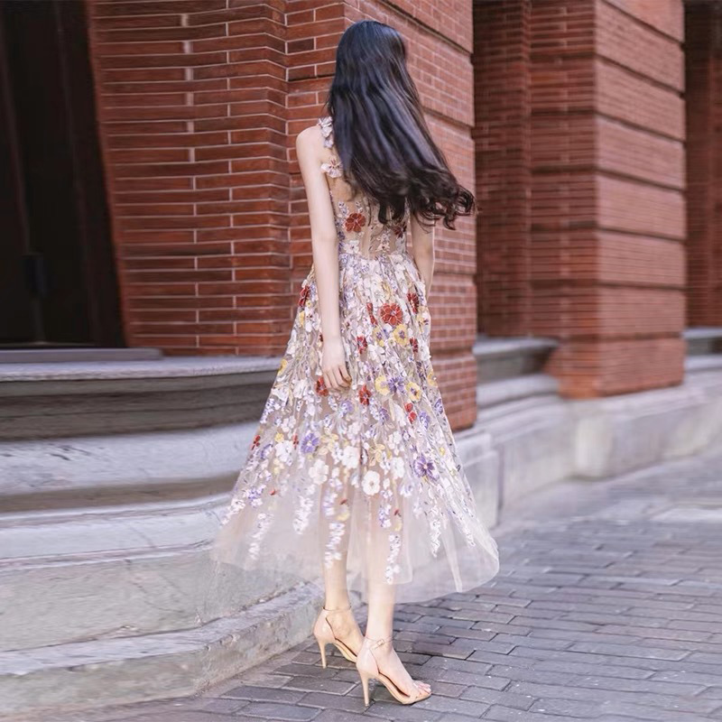 Vestido de noche de alta gama con tirantes, nuevo modelo 2026, elegante vestido floral de estilo francés, adecuado para uso diario.