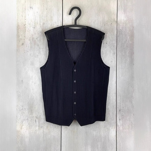Japanese Miyake Vest Men's Pleated Vest Classic Spring and Summer Loose Casual All-match Japanese JE311