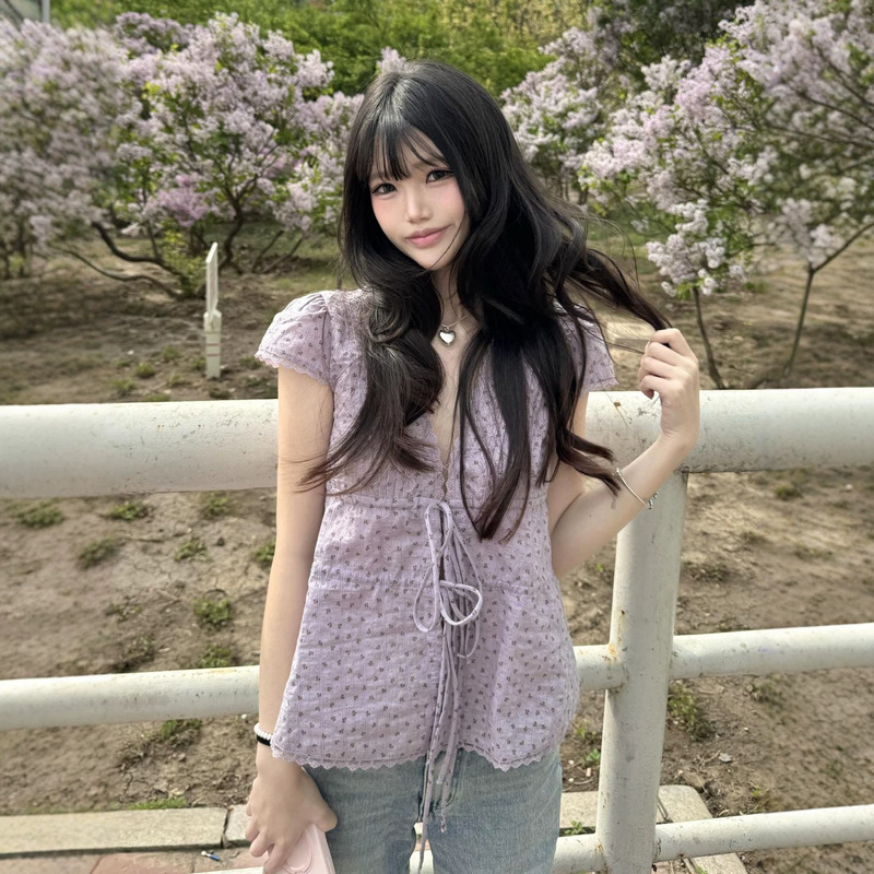 Korean-Style Design Light Purple Floral Shirt for Women, New Summer V-Neck Lace-Up Waist-Cinching Slim-Fit Short Top Ins Korean-Style Design Light Purple Floral Shirt for Women, New Summer V-Neck Lace-Up Waist-Cinching Slim-Fit Short Top Ins
