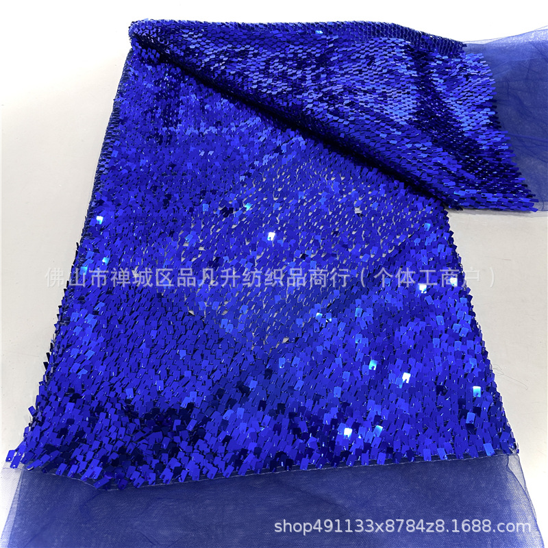 Fabricante nuevo 20 color pequeño rollo largo sequinilla tela de malla ropa de moda decoración de ropa de boda tela