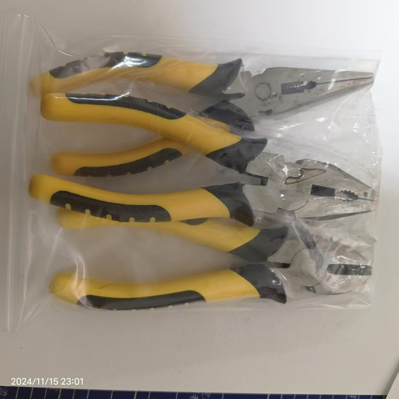 Juego de tres piezas de acero inclinado puntiagudo de 8 pulgadas en bolsa ziplock