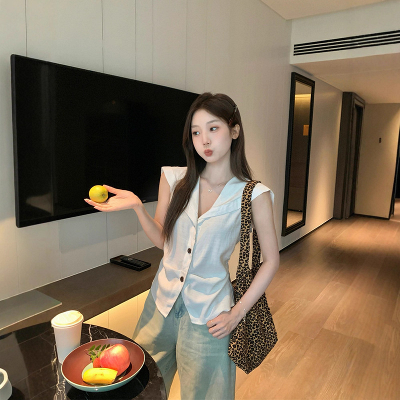 2025 Summer New Style French Style Versatile V Neck Asymmetrical Design Slimming Waist Sleeveless Shirt Top for Women 2025 Summer New Style French Style Versatile V Neck Asymmetrical Design Slimming Waist Sleeveless Shirt Top for Women