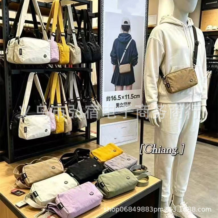 North Face flagship camera crossbody bag, mini tofu bag, couple's Oxford cloth shoulder bag, lightweight and versatile commuter bag