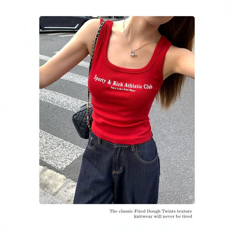 Red Square-Neck Tank Top for Women, Suitable for Layering or Wearing Alone, New Spring Style with Wide Shoulder Straps, Covering Side Breasts, American-Style Camisole Base Layer