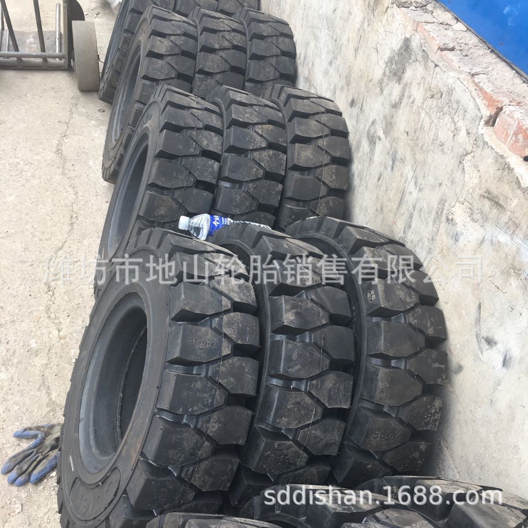 8.25-15 825-15实心轮胎 叉车轮胎 工程轮胎