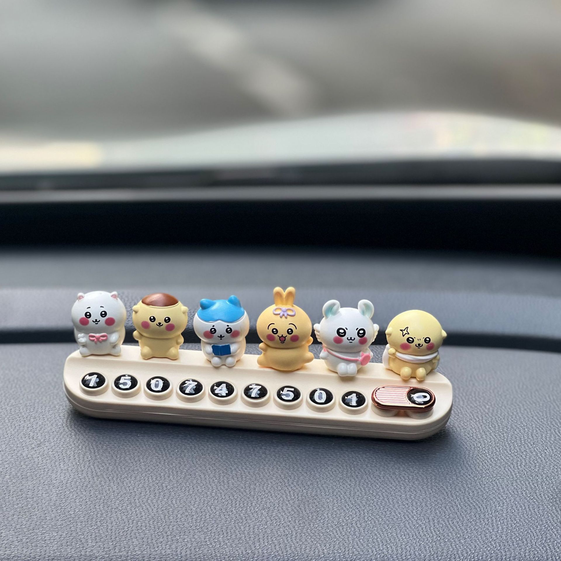 Usaqiji Ikawa Car Temporary Parking Number Plate, Car Moving Phone Plate, Cute Interior Accessories in the Car