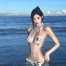 �ԸбȻ���2025�¿�F؛Ӿ��Ů���w���Ǳ�Ӿ�bŮbikini�F؛���l