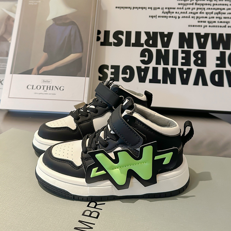 Sports Shoes 2023 Winter New Boys' Big Children's Basketball Girls' Plush Board Shoes, Trendy_voghion.com