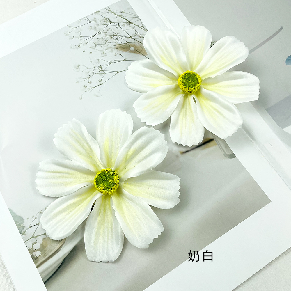 유백색