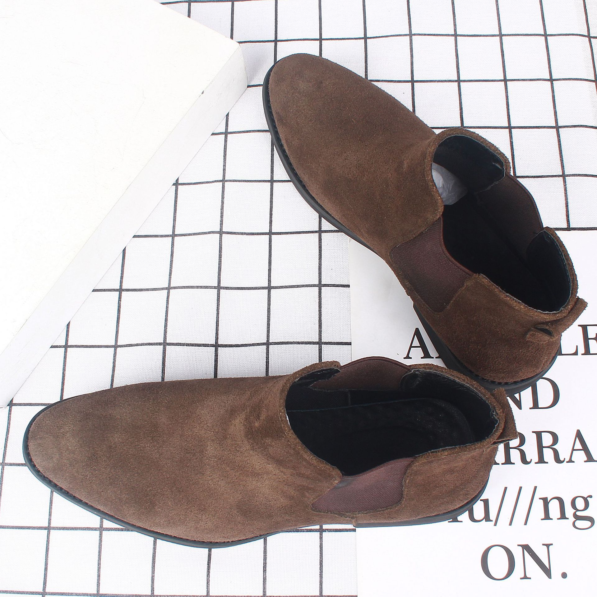 2022�������ѥ��Ӣ�׸߰�Ь���泱�����ŷ���Ƥ���й�װѥ683