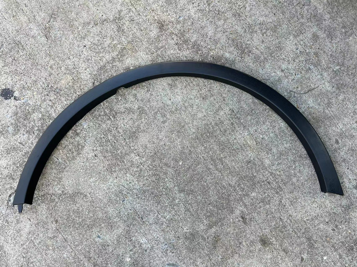 Suitable for Changan CS35 front wheel arch, rear wheel arch, car tire matte decorative strip, fender plastic trim strip