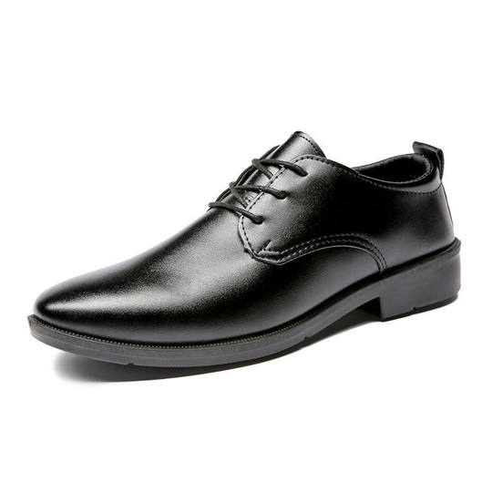 Spring and Autumn Dress Business British Leather Shoes Lightweight Thin Pointed Men's Shoes Breathable All-match Soft Face Wedding Shoes Factory Straight Hair