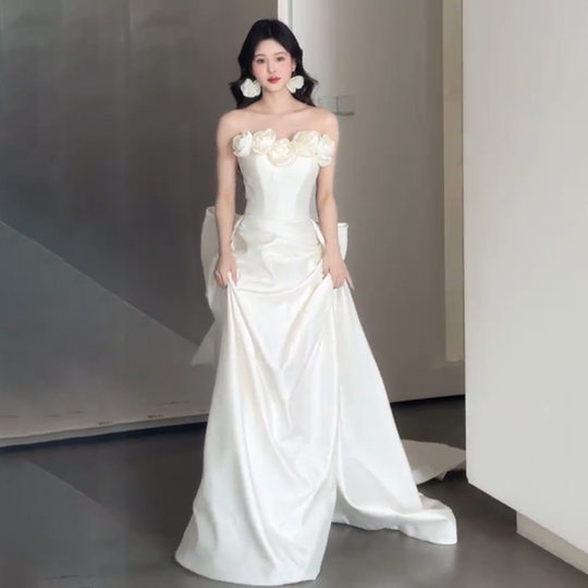 French Strapless Satin Fishtail High-end Texture Light Wedding Dress Bridal 2024 New Style Small Wearing Evening Dress