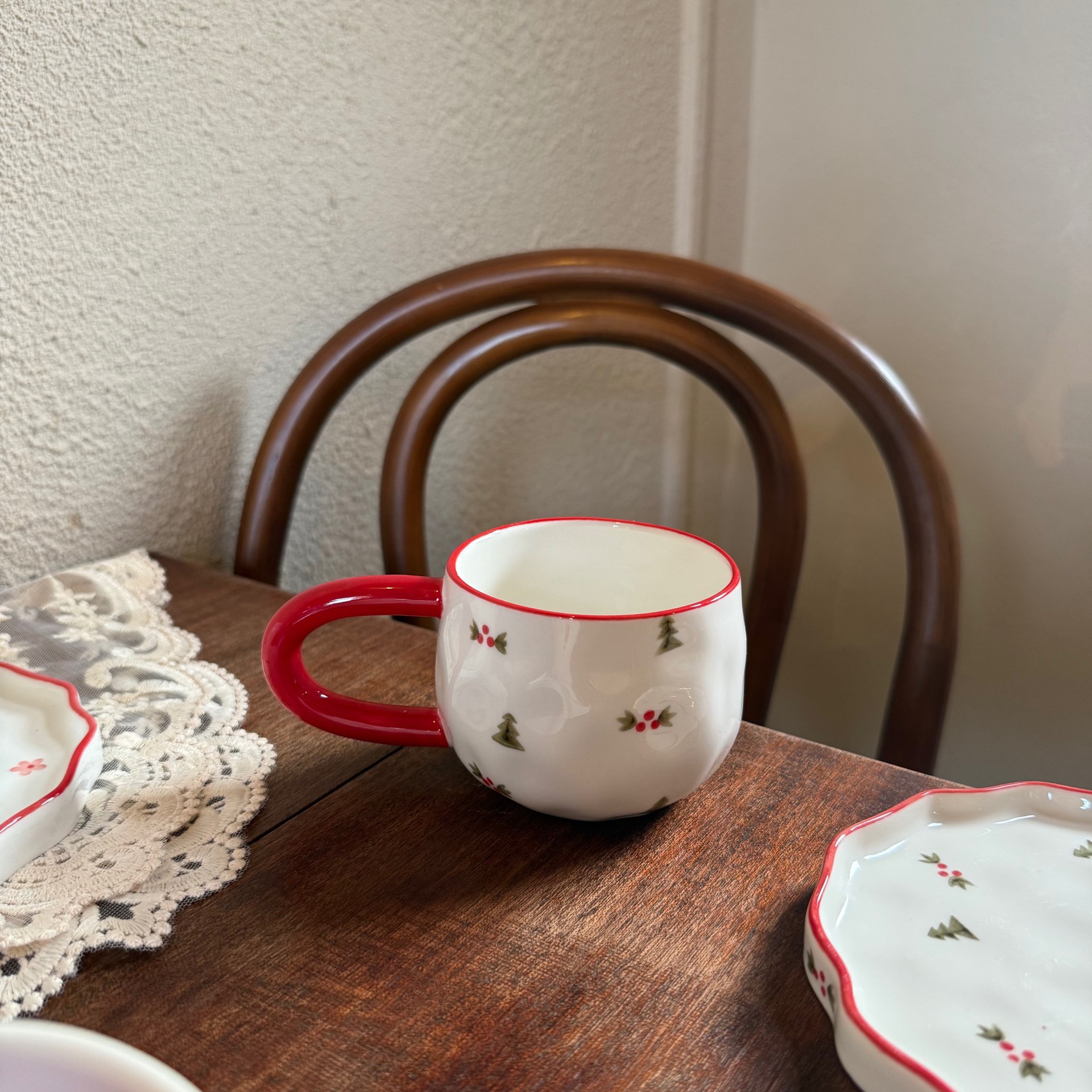 Navidad francesa retro pinza de mano pura pintada a mano taza de café de cerámica plato de alto valor plato de postre de té de la tarde