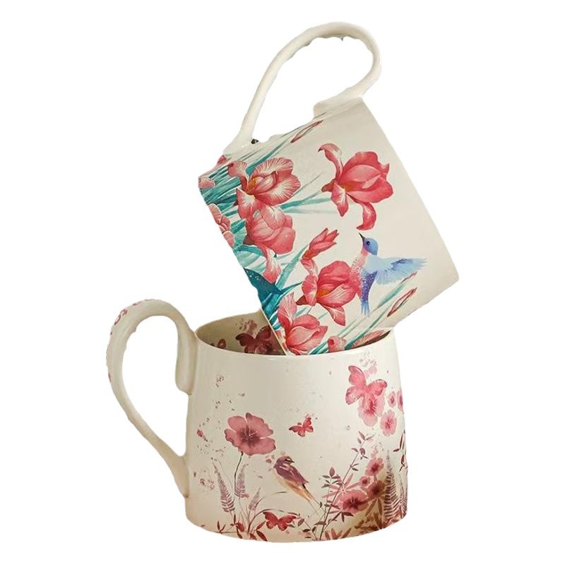 Flores de dibujos animados pintadas a mano Taza de gran capacidad Taza de cerámica Taza de café de alto valor Taza de agua Taza de desayuno con mano