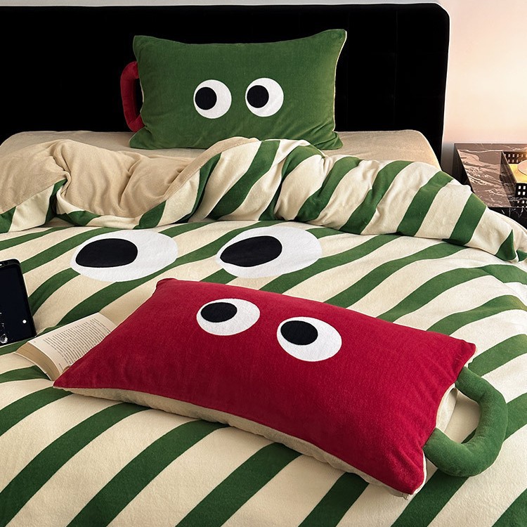 秋冬季多巴胺卡通保暖羊呢绒牛奶绒四件套大眼睛加绒被套床上用品