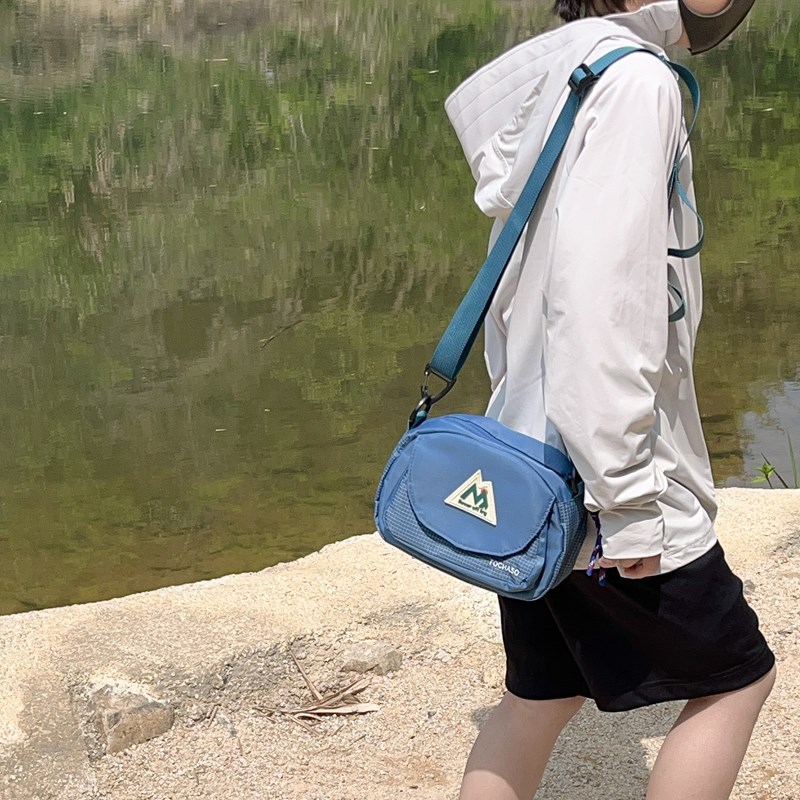 Bolsos de hombro para niños y niñas de deportes de ocio Viajes al aire libre Bolsos de mensajero para niños ligeros 2025 Bolsos para niños de moda coreana