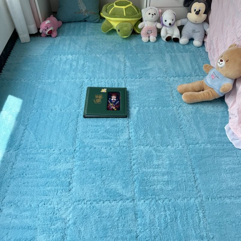진한 파란색